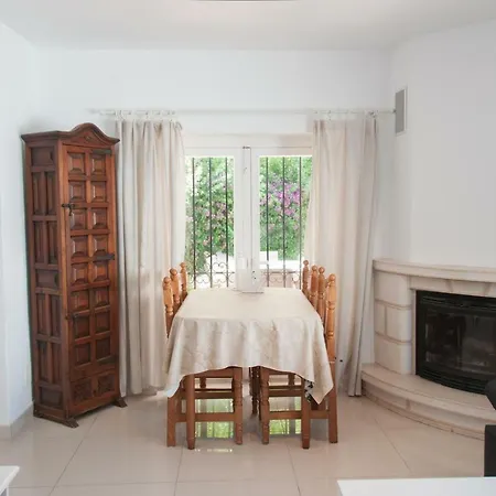 Semesterbostad Marysol Sleeps 6 Fuengirola